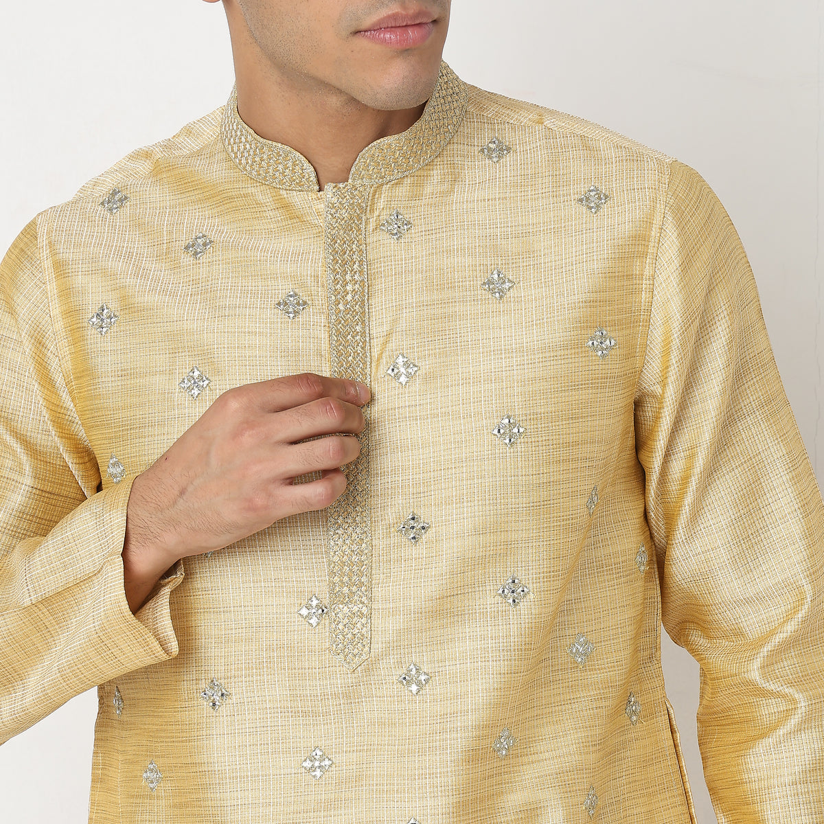 Regular Fit Embellished Kurta