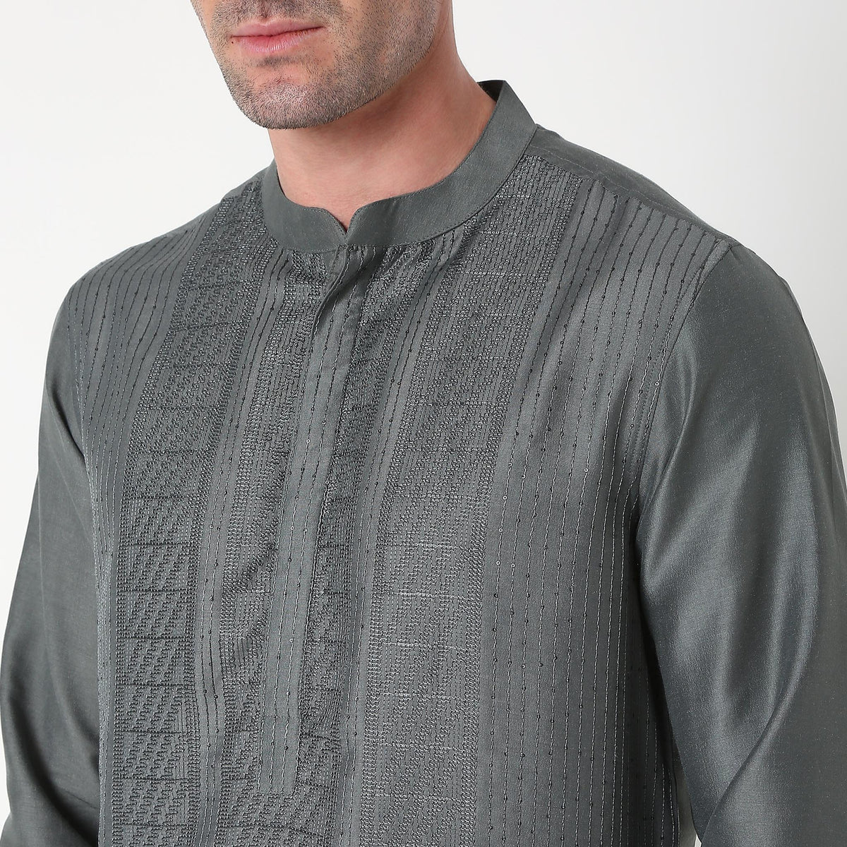 Regular Fit Embroidered Kurta