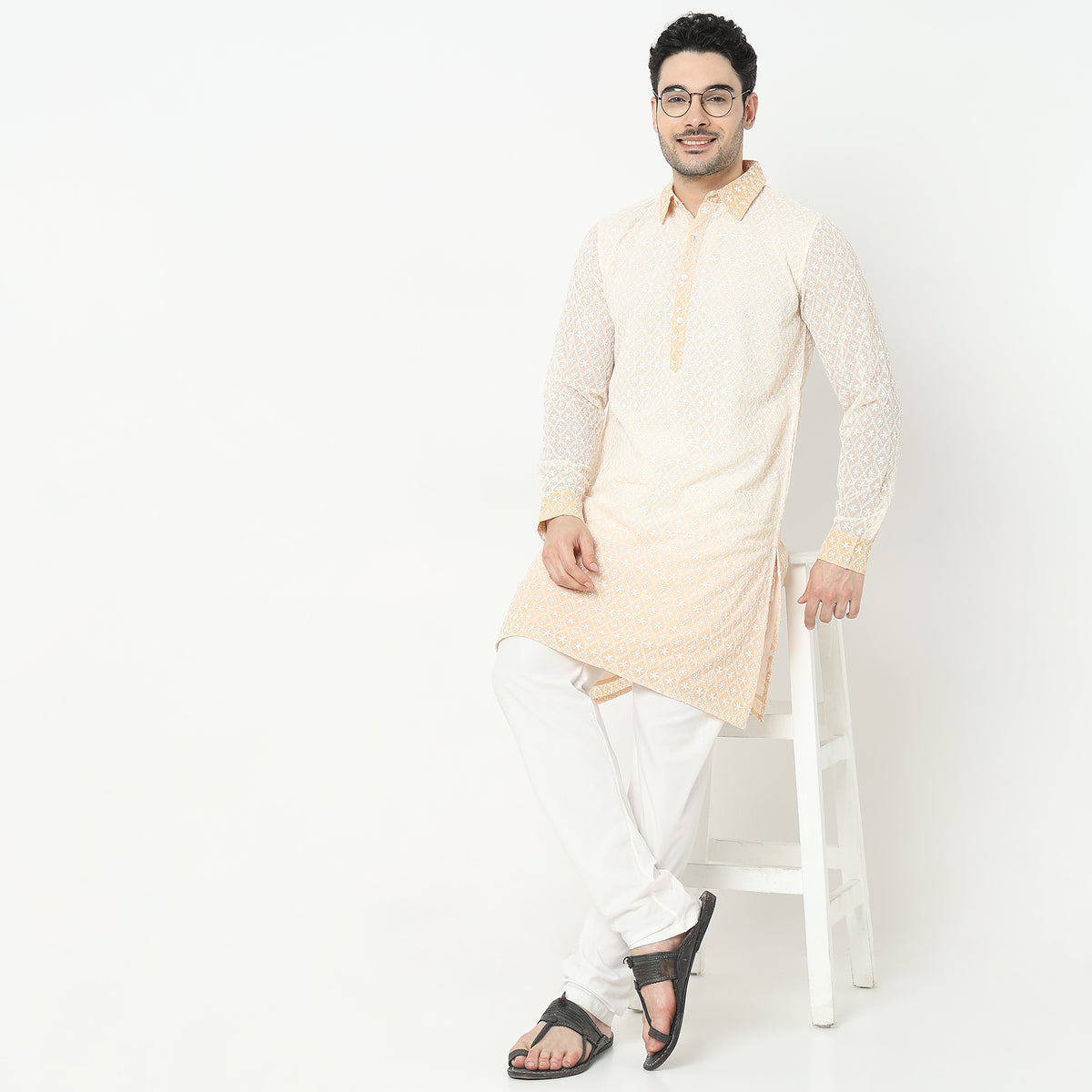 Regular Fit Embroidered Kurta