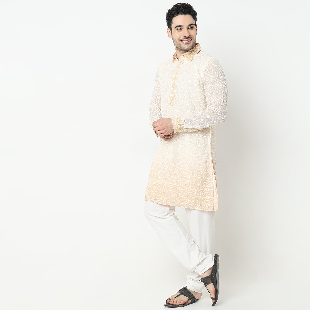 Regular Fit Embroidered Kurta