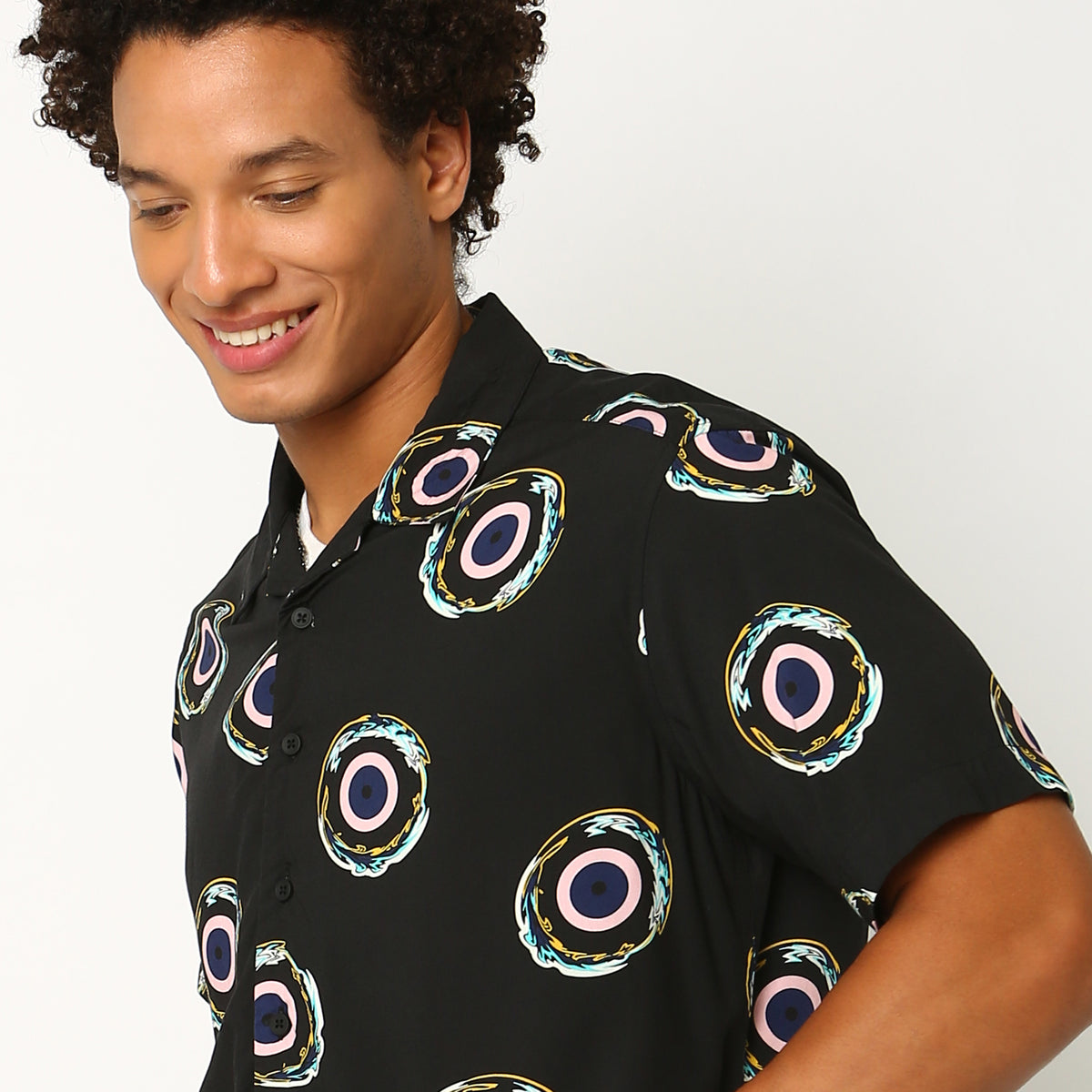 Men Wearing Regular Fit Printed Shirt