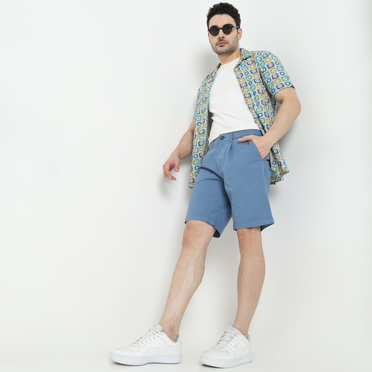 Regular Fit Solid Mid Rise Shorts