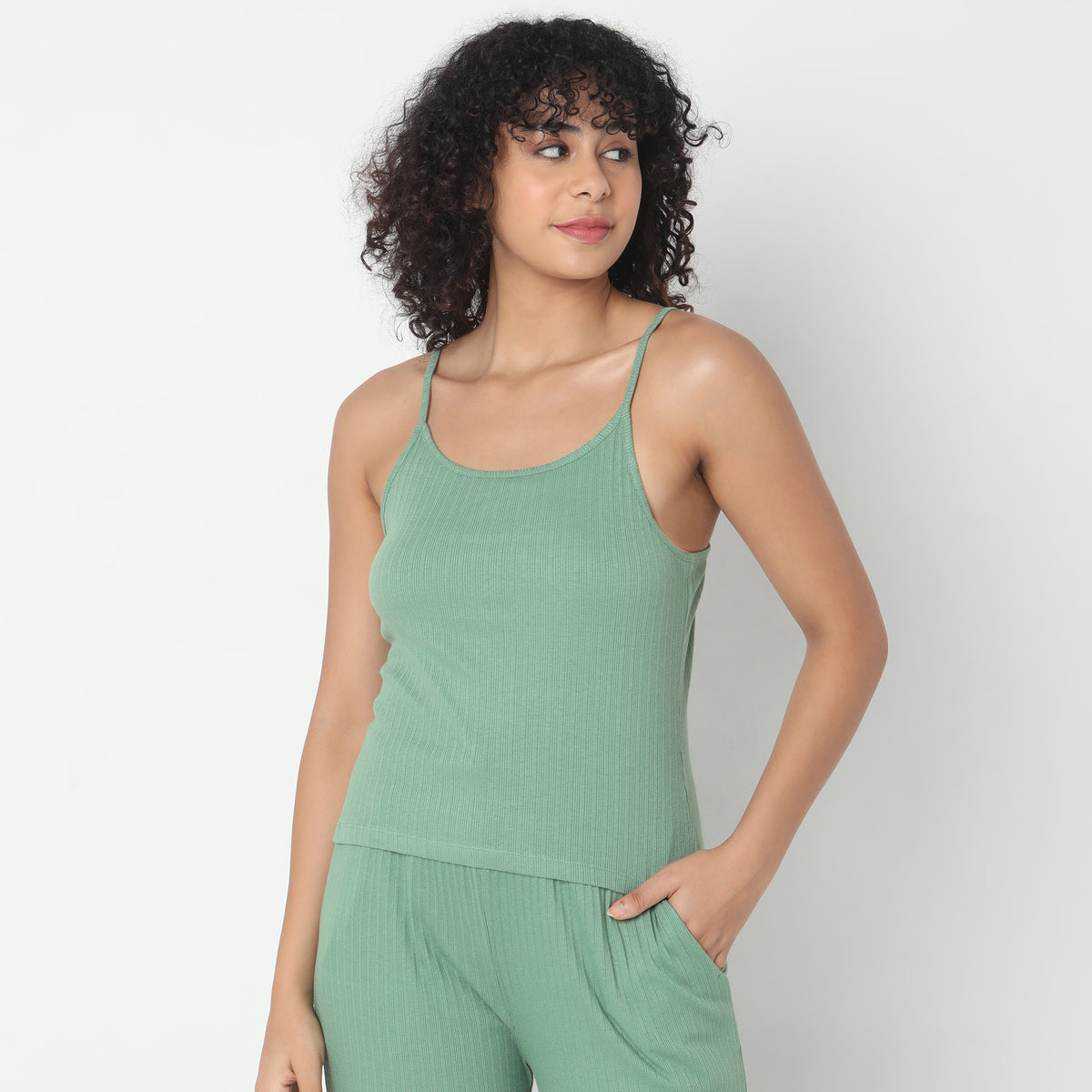 Regular Fit Solid Slip