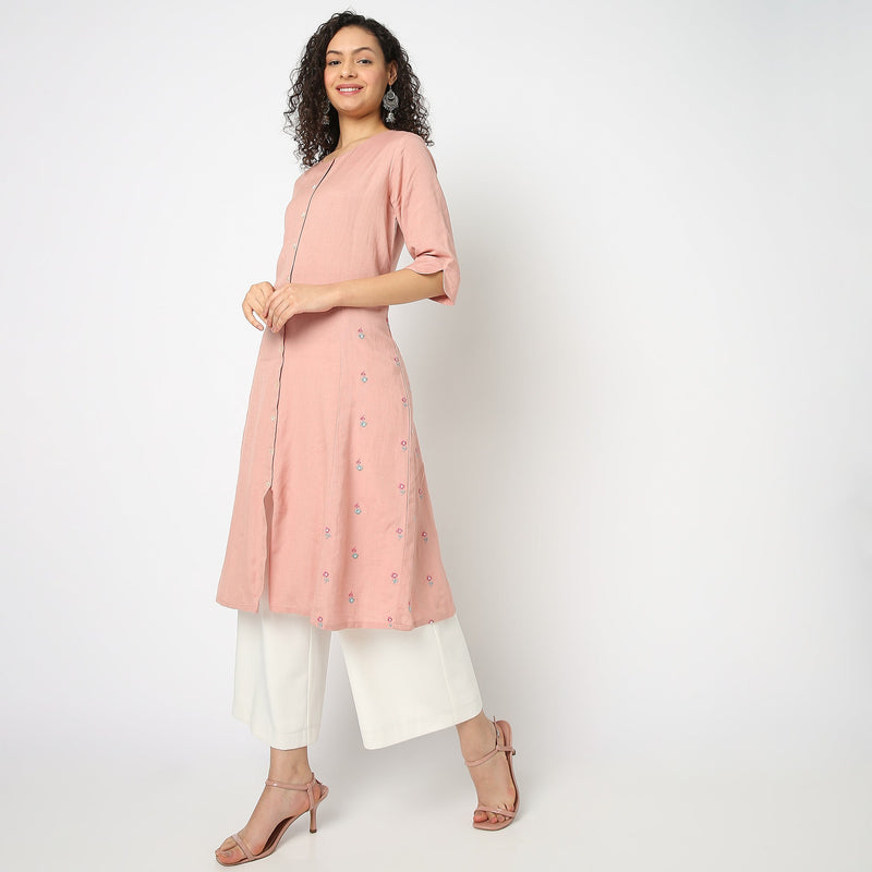 Women Wearing Regular Fit Solid Kurta