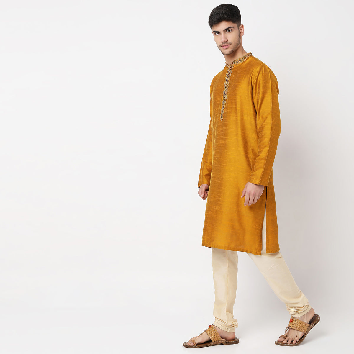 Regular Fit Embroidered Kurta